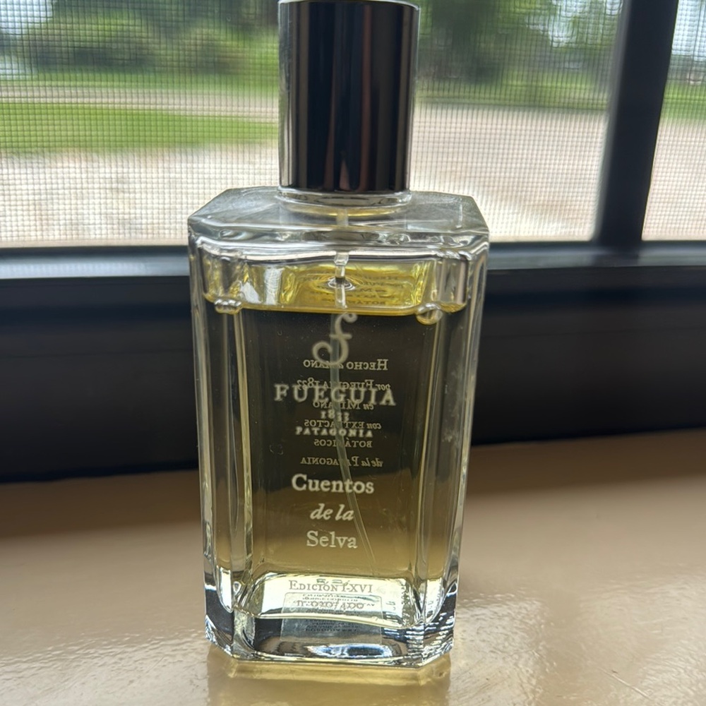 Perfume - Elegant Fragrance